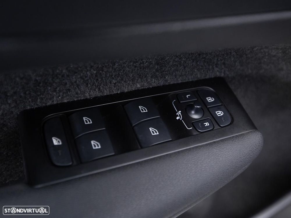 Volvo XC 40 1.5 T5 PHEV Inscription - 15