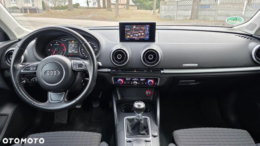 Audi A3 Sportback 2.0 TDI Quattro Ambiente - 12