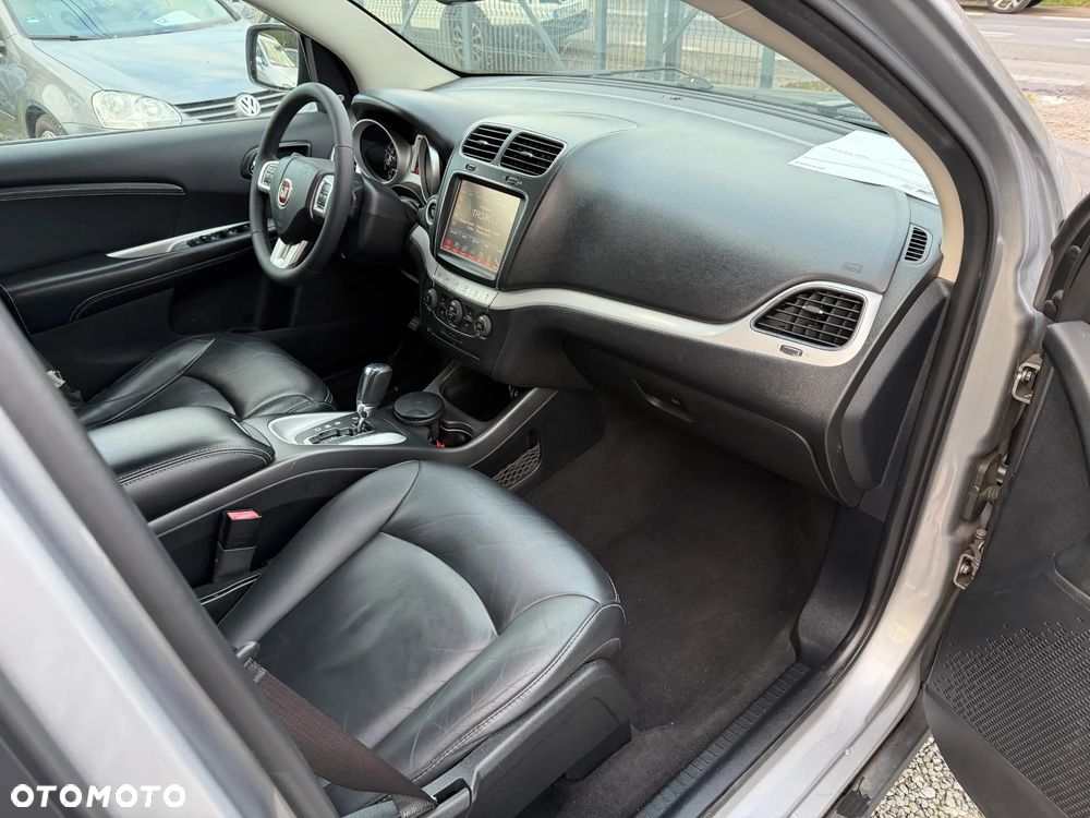 Fiat Freemont 2.0 Multijet 16V DPF Automatik Allrad Lounge - 24