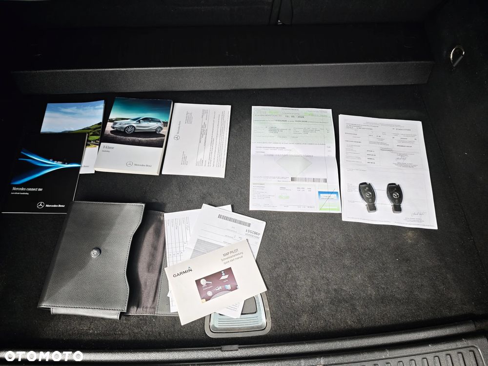 Mercedes-Benz Klasa B 180 BlueEFFICIENCY Edition - 40
