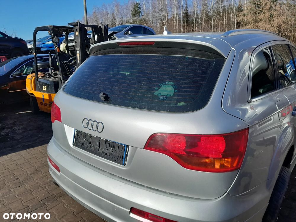 Klapa tylna pokrywa bagażnika AUDI Q7 4L 05-09r. LX7W - 2