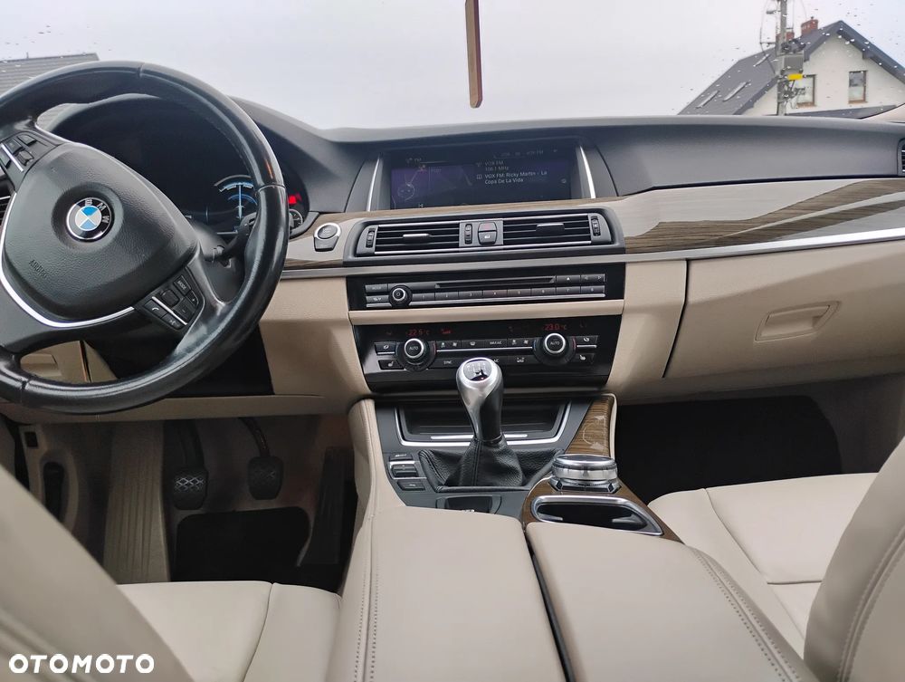 BMW Seria 5 520d Modern Line - 13