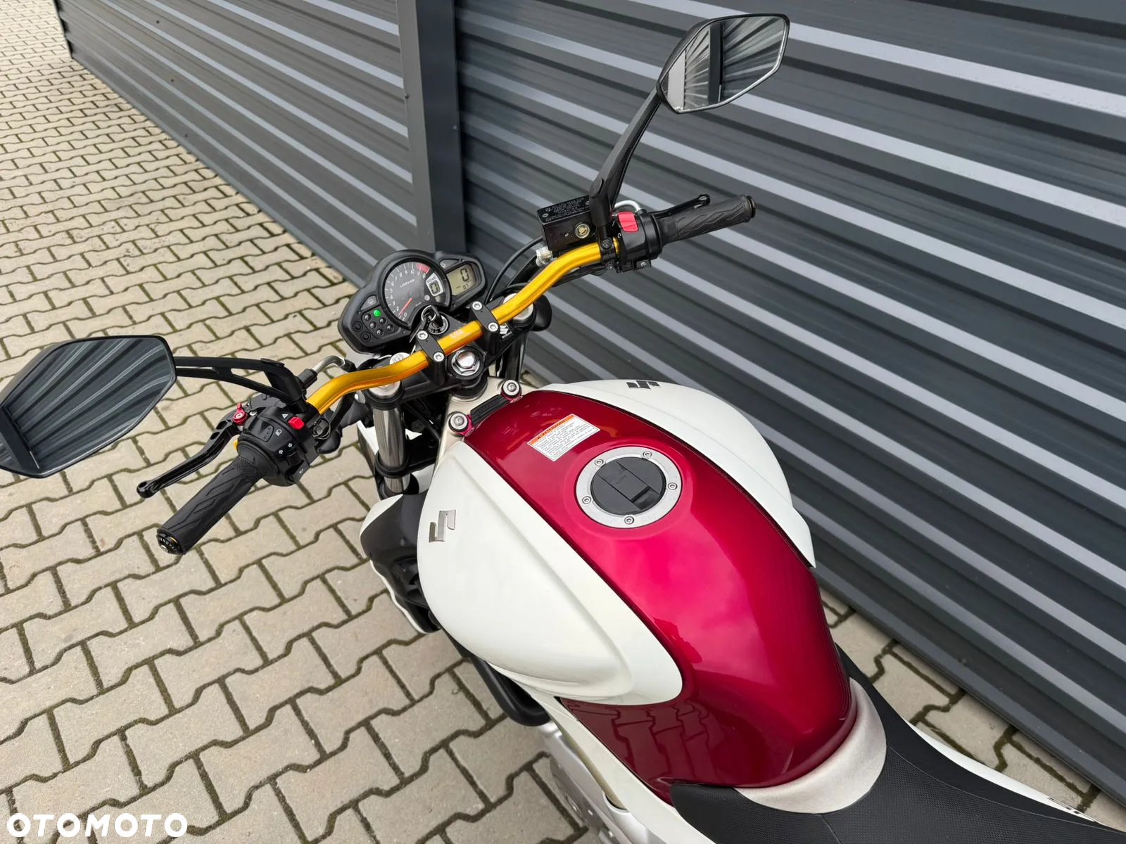 Suzuki Gladius - 7