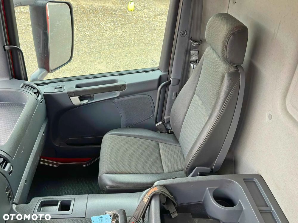 Scania P 280 * HIAB 122 E - 2 HIDUO + PILOT * STAN BDB - 10