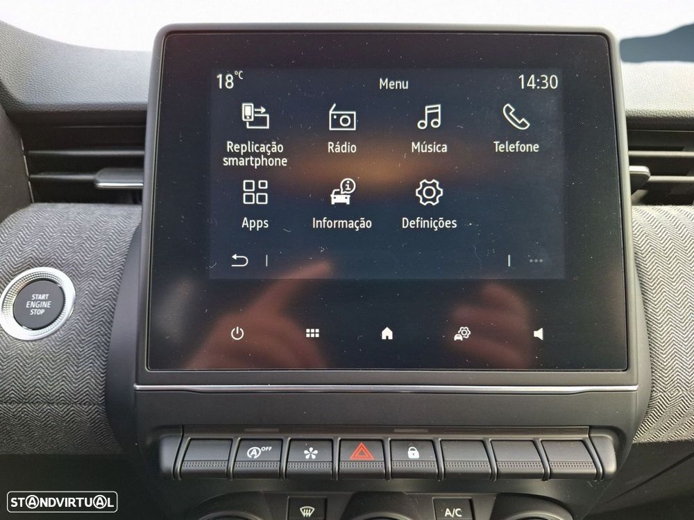 Renault Clio 1.0 TCe Techno - 24