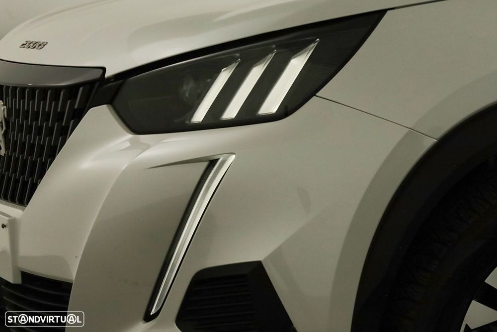 Peugeot 2008 1.2 PureTech GT EAT8 - 6