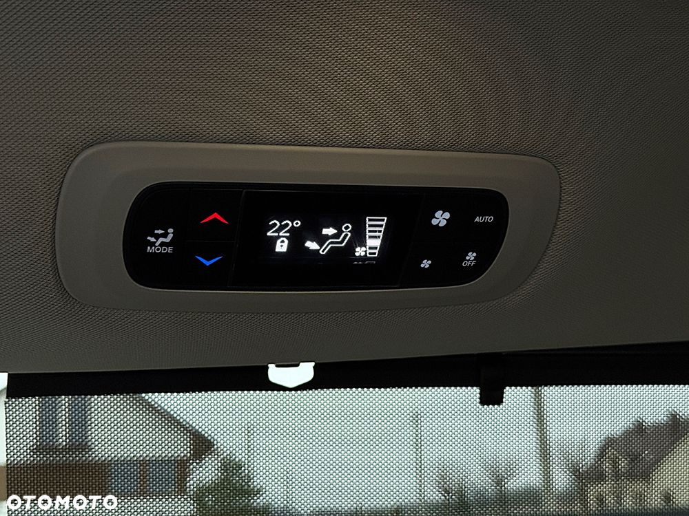 Chrysler Pacifica - 17