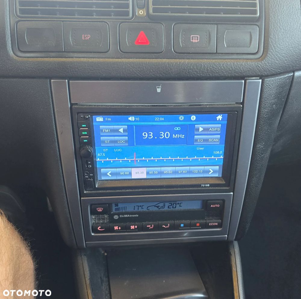 Volkswagen Golf 1.9 TDI Comfortline - 34