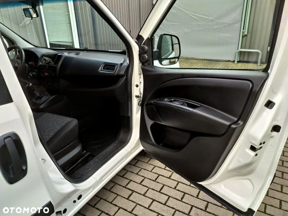 Opel Combo - 19