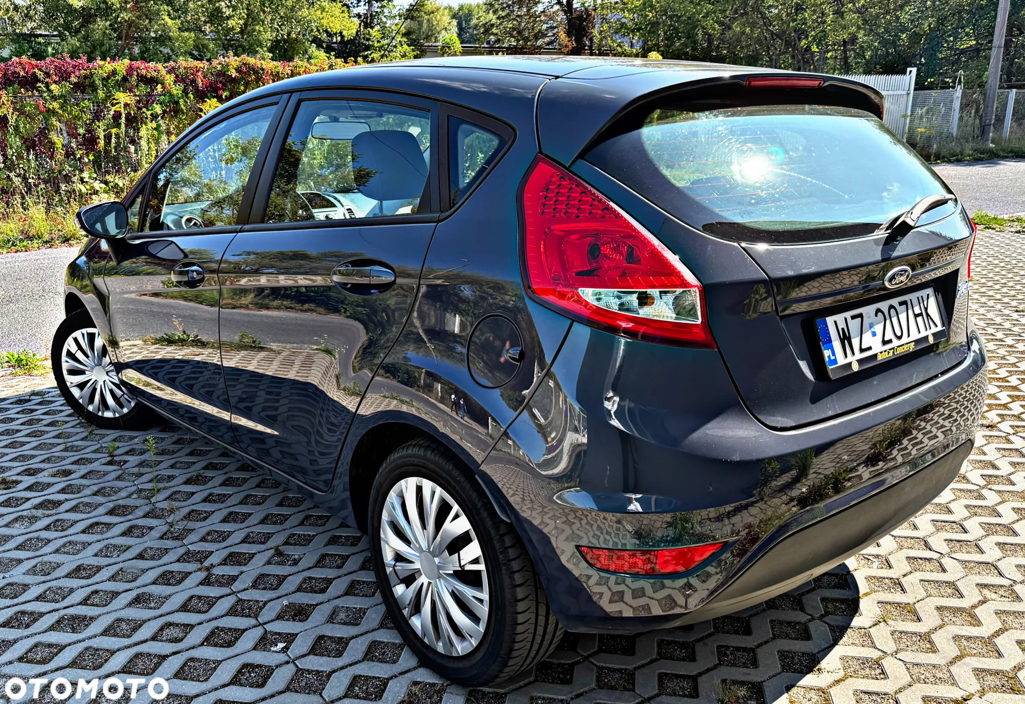 Ford Fiesta 1.25 Ambiente EU5 - 11