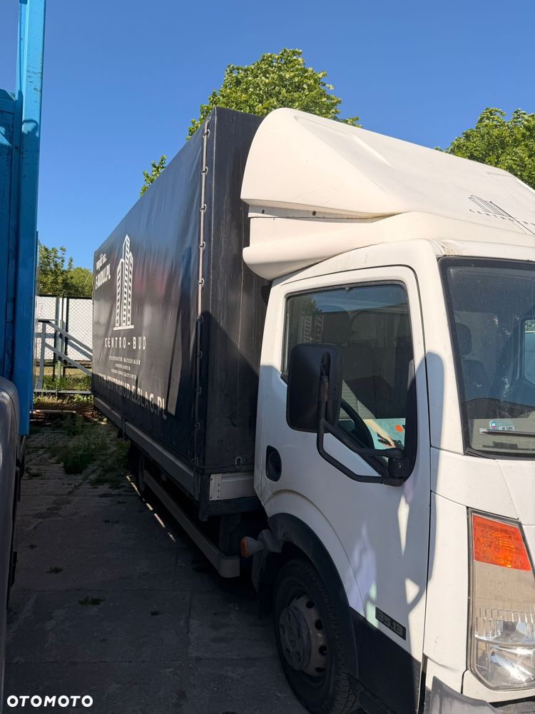Nissan CABSTAR - 2