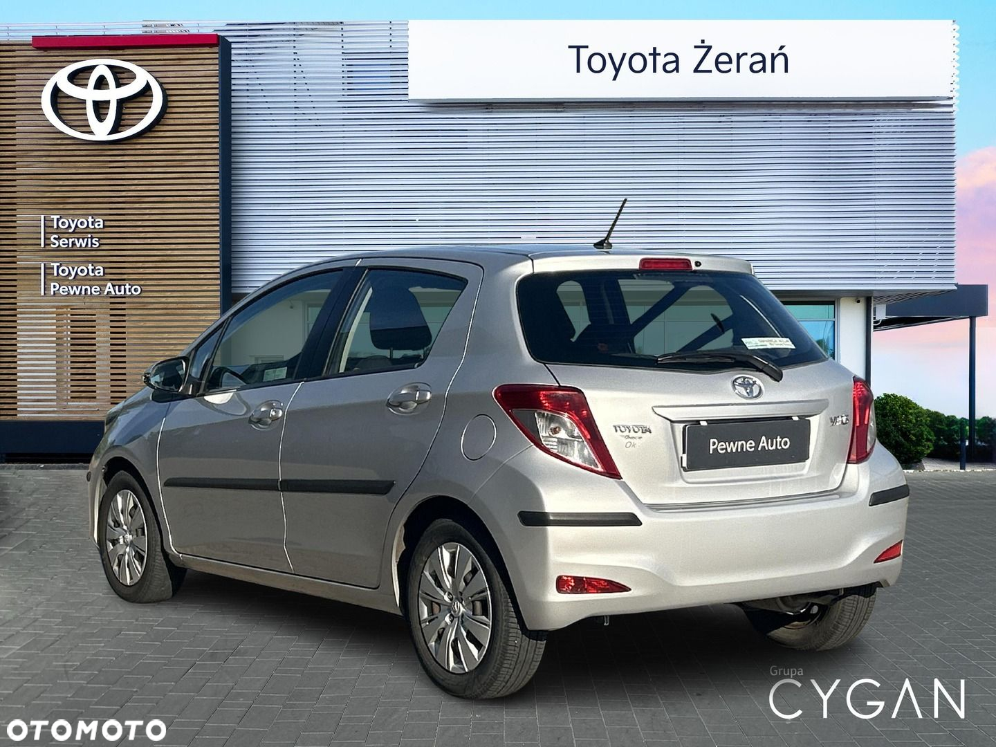 Toyota Yaris - 7