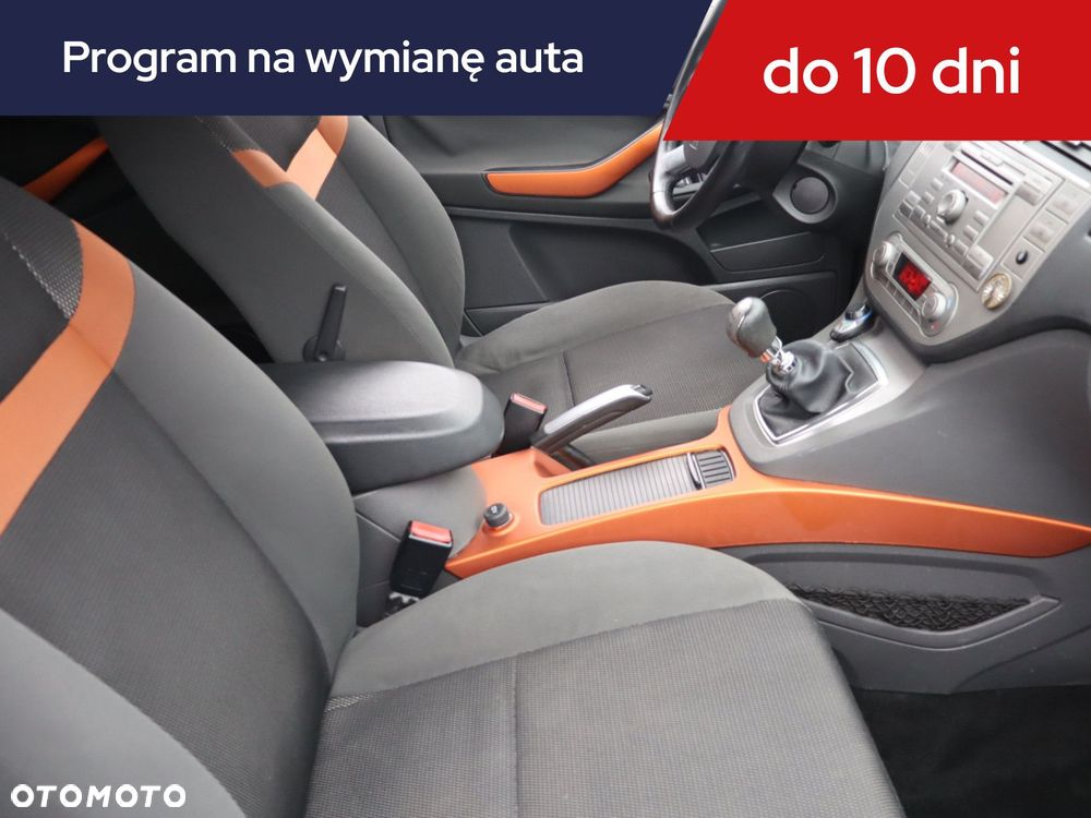 Ford Kuga - 11