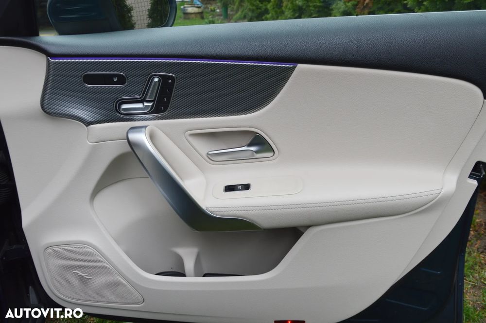 Mercedes-Benz A 180 Sedan 7G-DCT Lim. Special Edition - 13