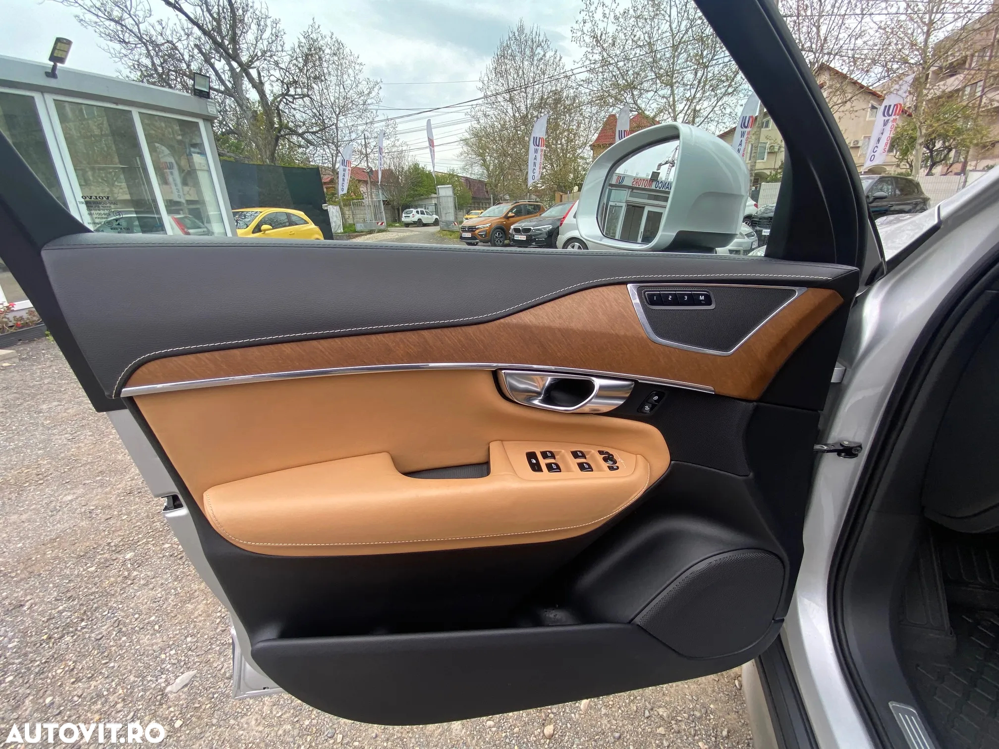 Volvo XC 90 T8 AWD Twin Engine Geartronic Inscription - 17