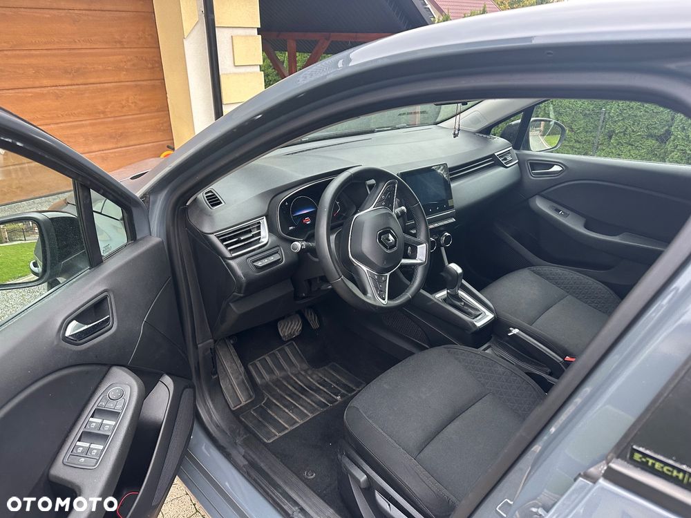 Renault Clio - 11