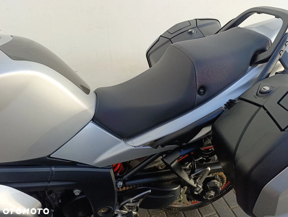 Triumph Sprint - 16