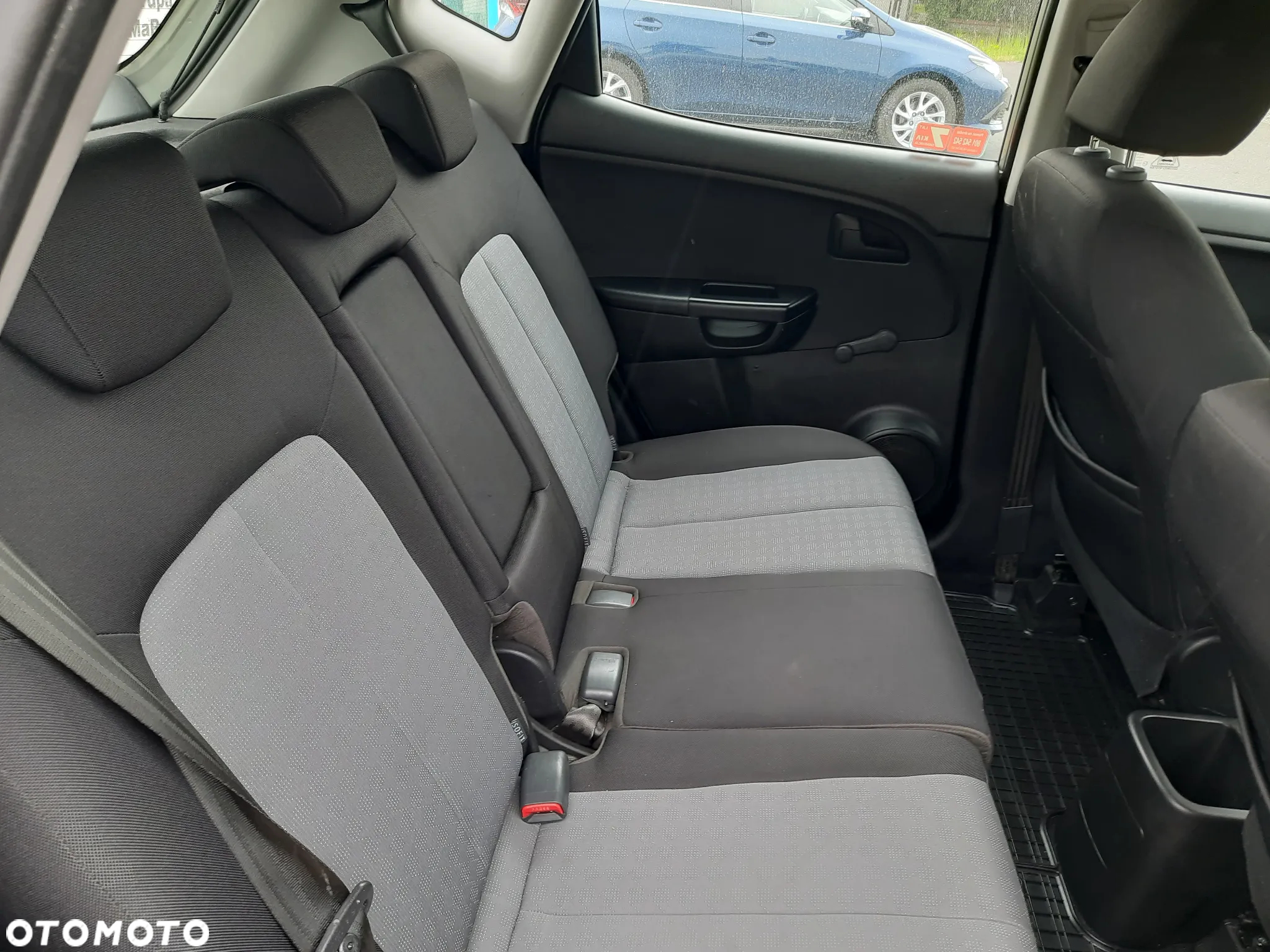 Kia Venga 1.6 M - 12