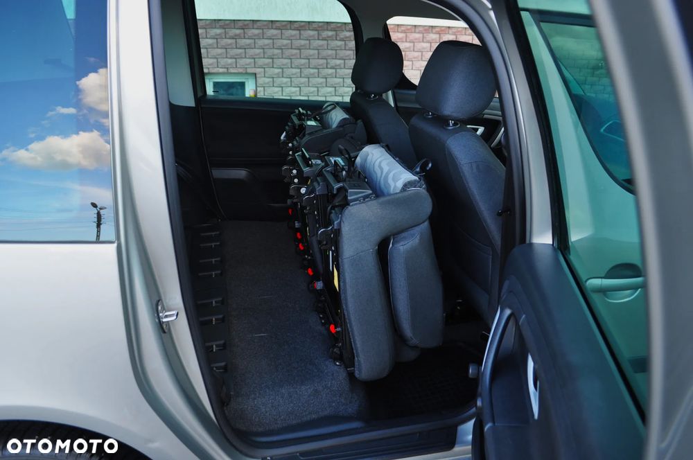 Skoda Roomster 1.2 Ambition - 27