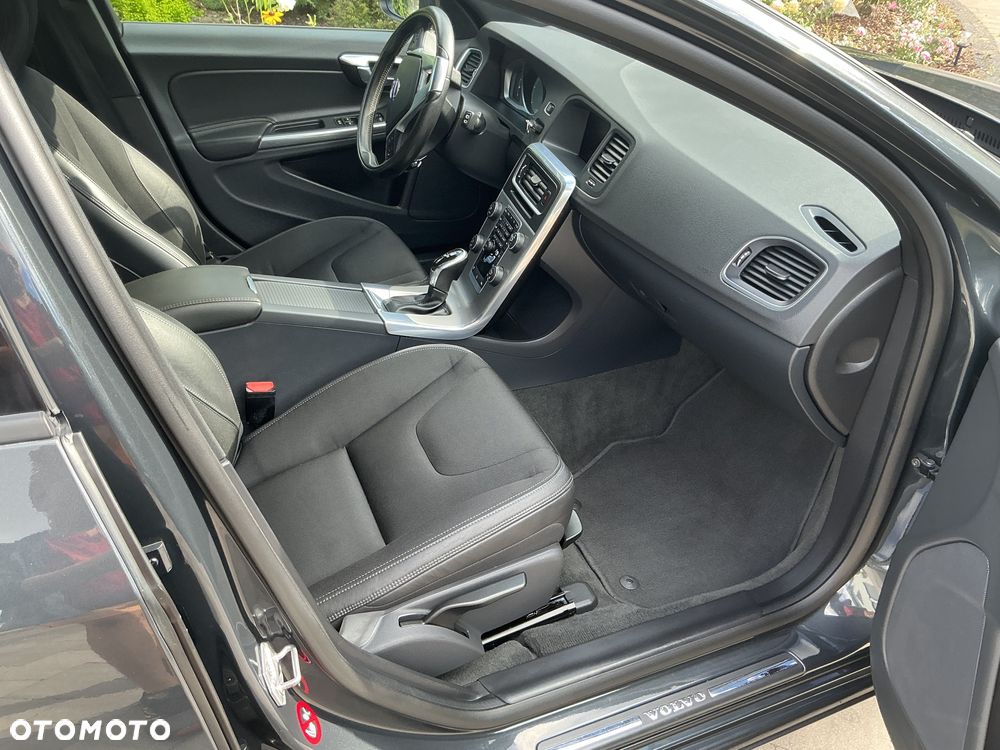 Volvo V60 - 15