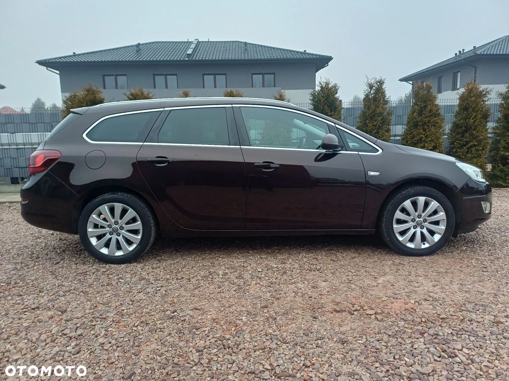 Opel Astra 1.4 Turbo Cosmo - 14