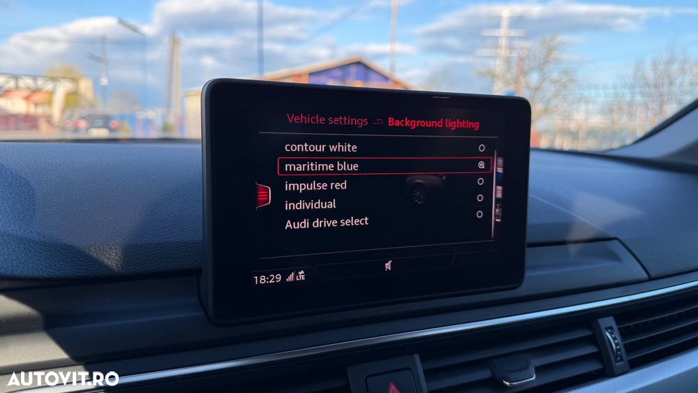 Audi A4 2.0 TDI S tronic Sport - 25