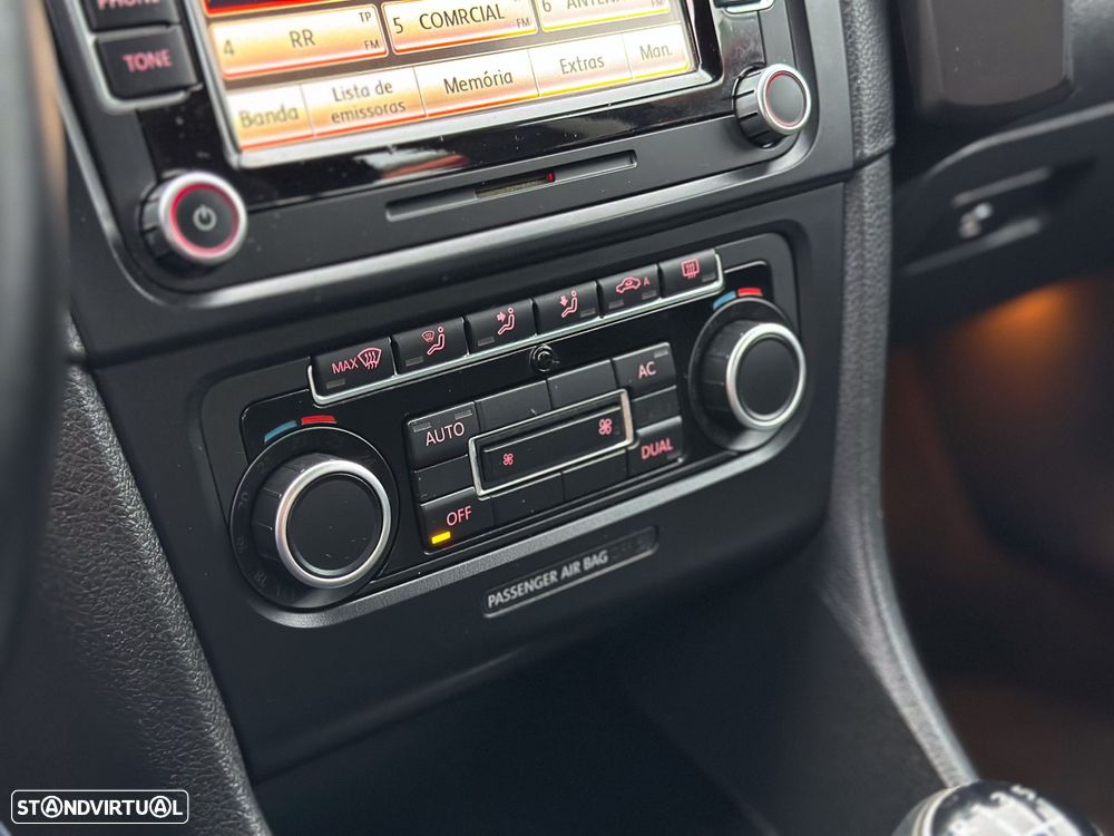 VW Golf Variant 1.6 TDi Confortline - 19