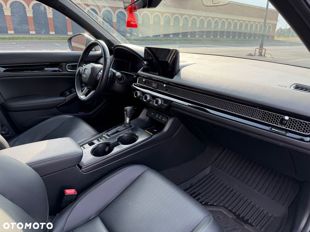 Honda Civic 1.5 T Sport Plus - 12