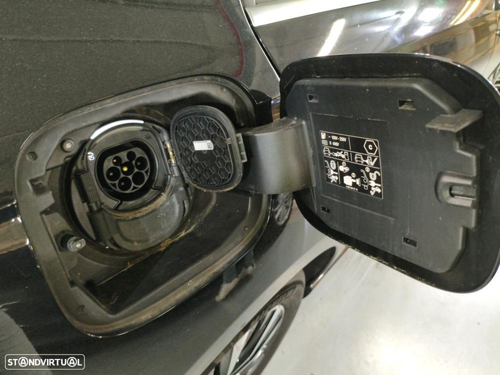 Mercedes-Benz A 250 e Style Plus - 11