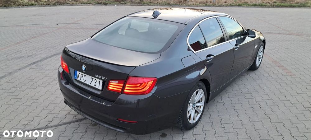 BMW Seria 5 - 32