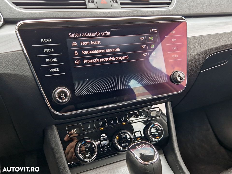 Skoda Superb 2.0 TDI DSG Ambition - 23