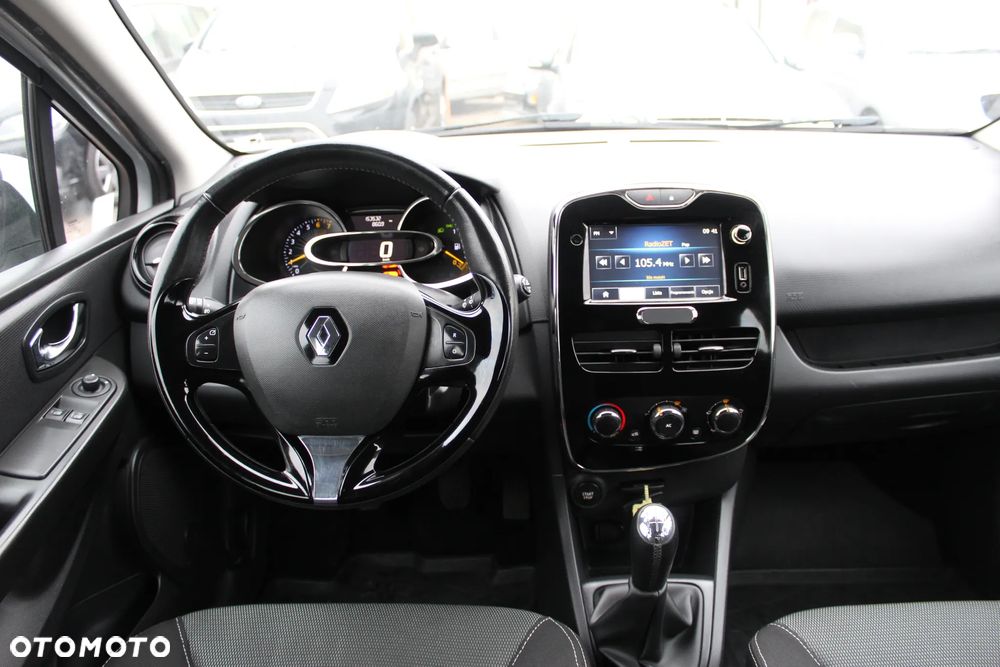 Renault Clio - 6