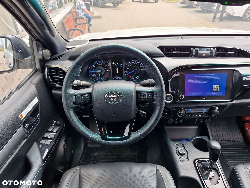 Toyota Hilux 2.8 D-4D mHEV Double Cab Invincible 4x4 - 9