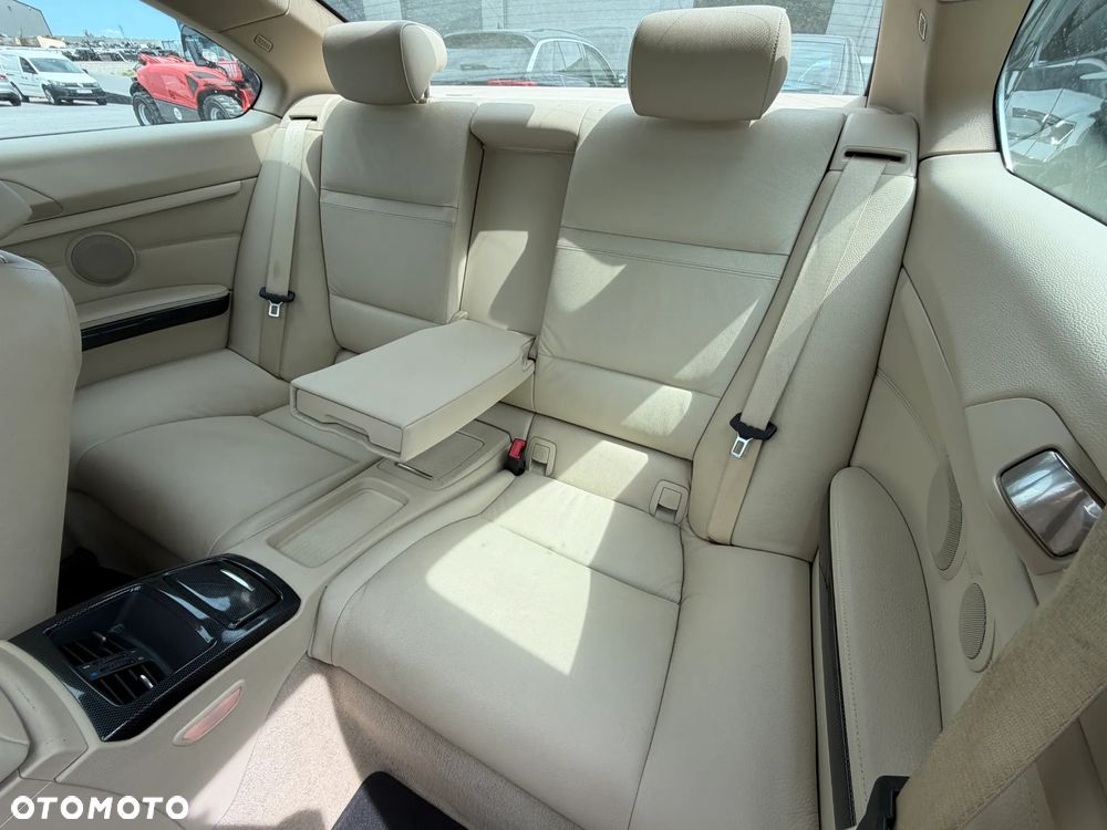 BMW Seria 3 325i - 11