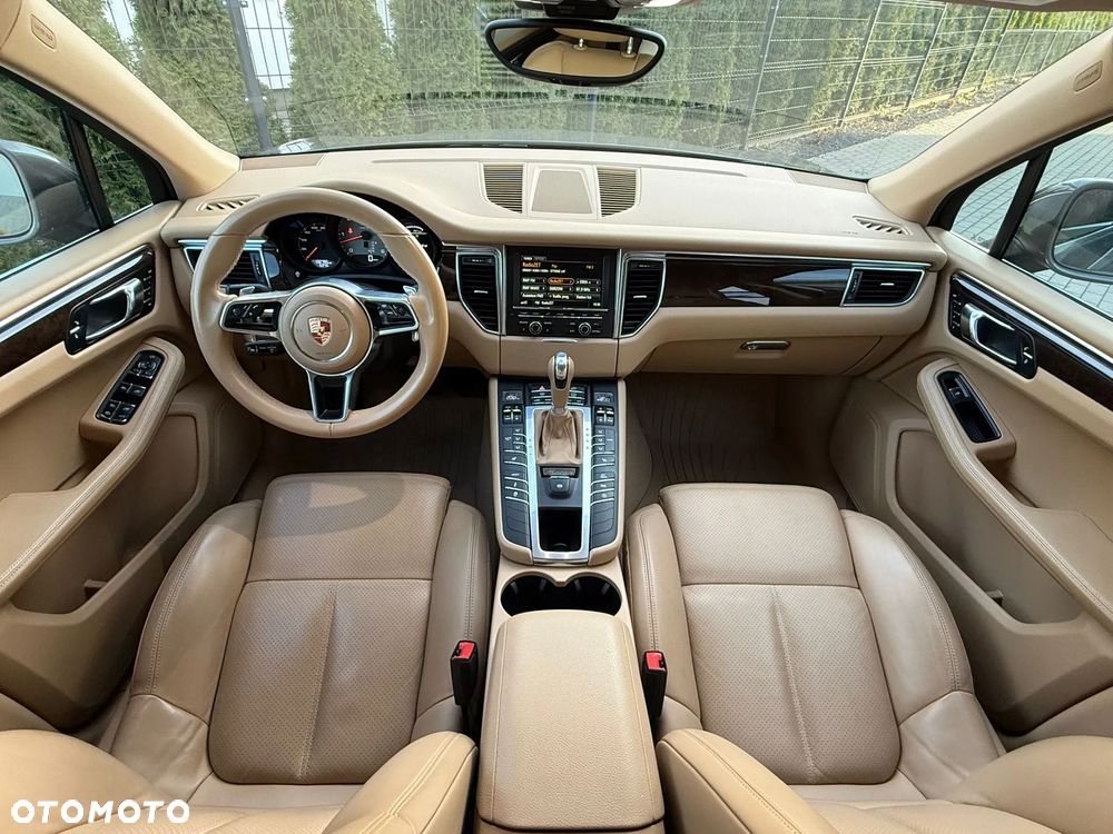 Porsche Macan - 29