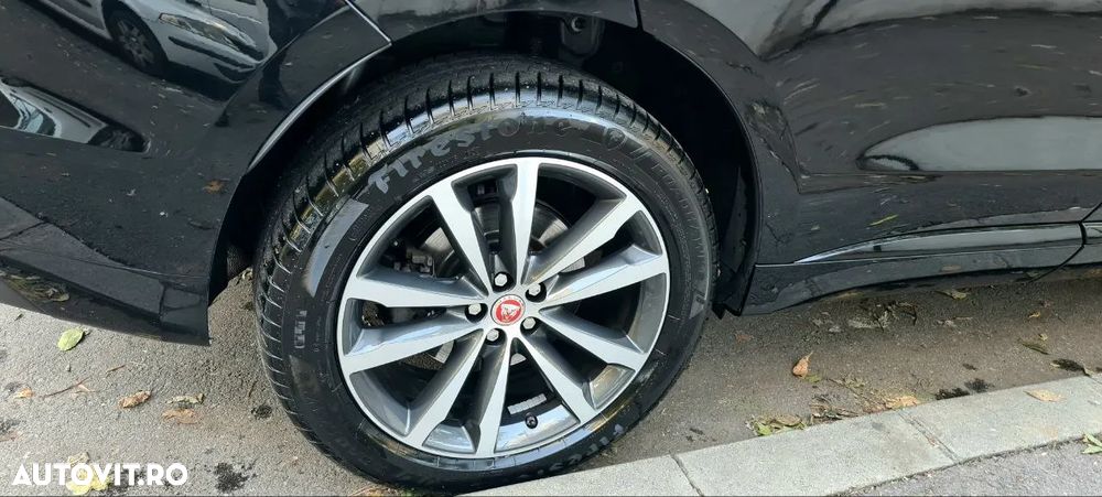 Jaguar F-Pace 30d AWD R-Sport - 6