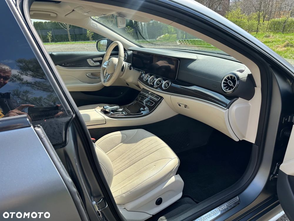 Mercedes-Benz CLS - 10