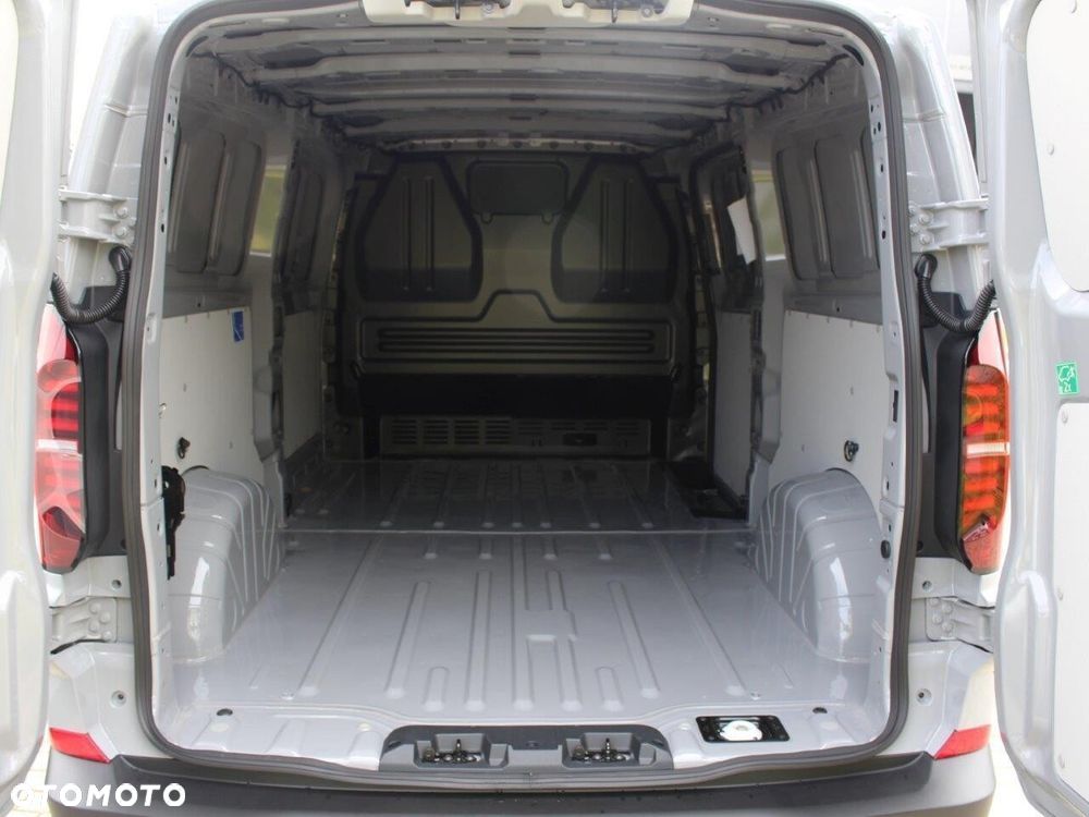 Volkswagen Transporter - 8