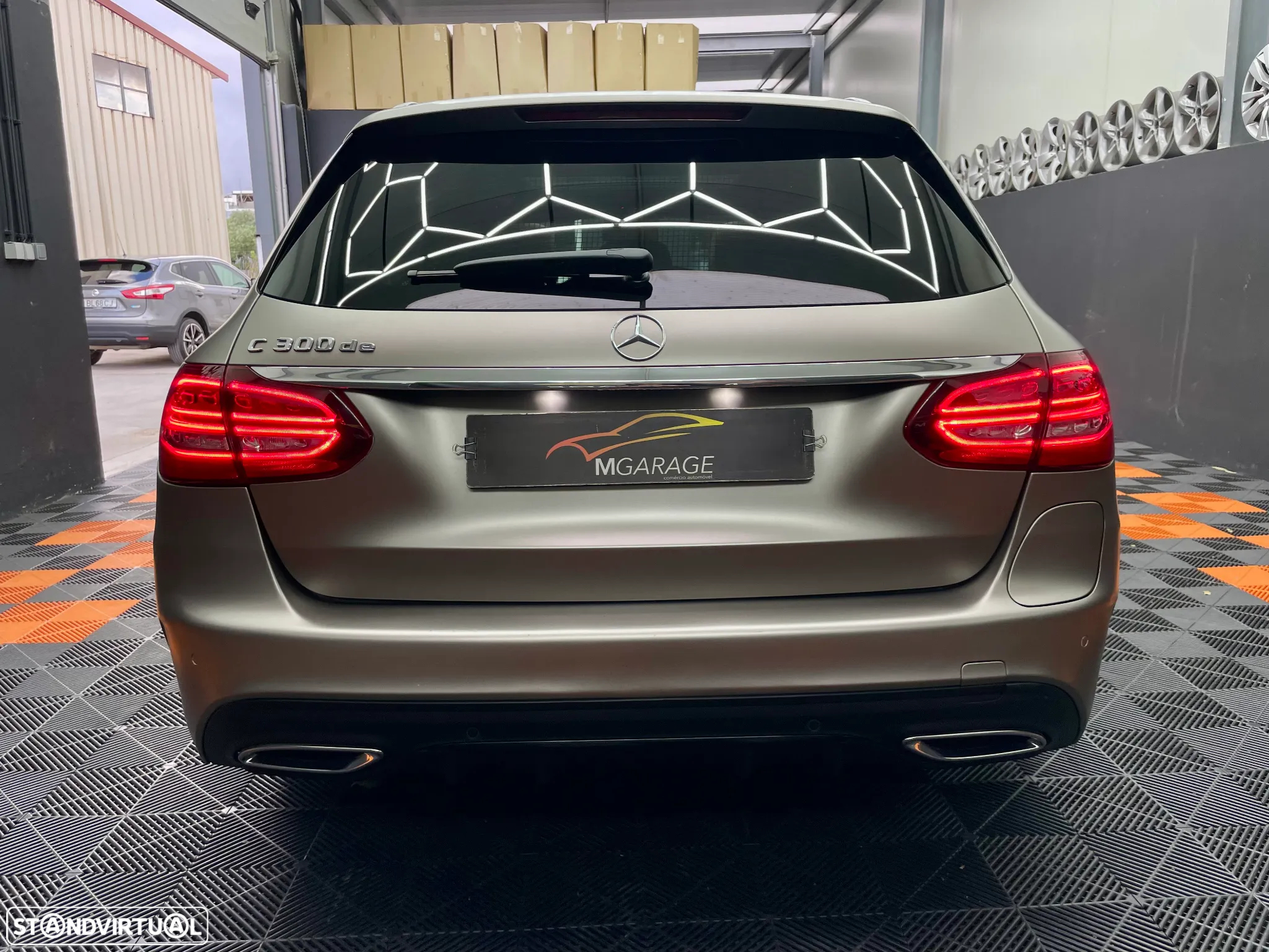 Mercedes-Benz C 300 de AMG Line - 13