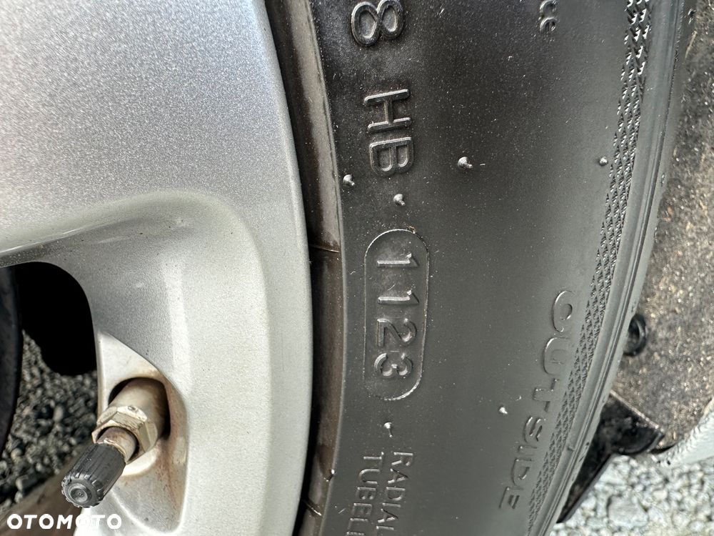 Kia Ceed 1.6 CRDi SCR L - 22