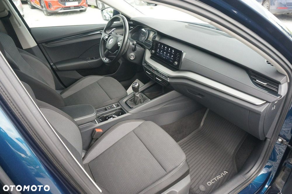Skoda Octavia 2.0 TDI Ambition - 28