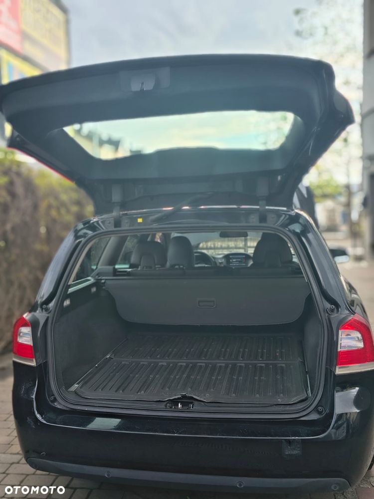 Volvo V70 D2 Summum - 30