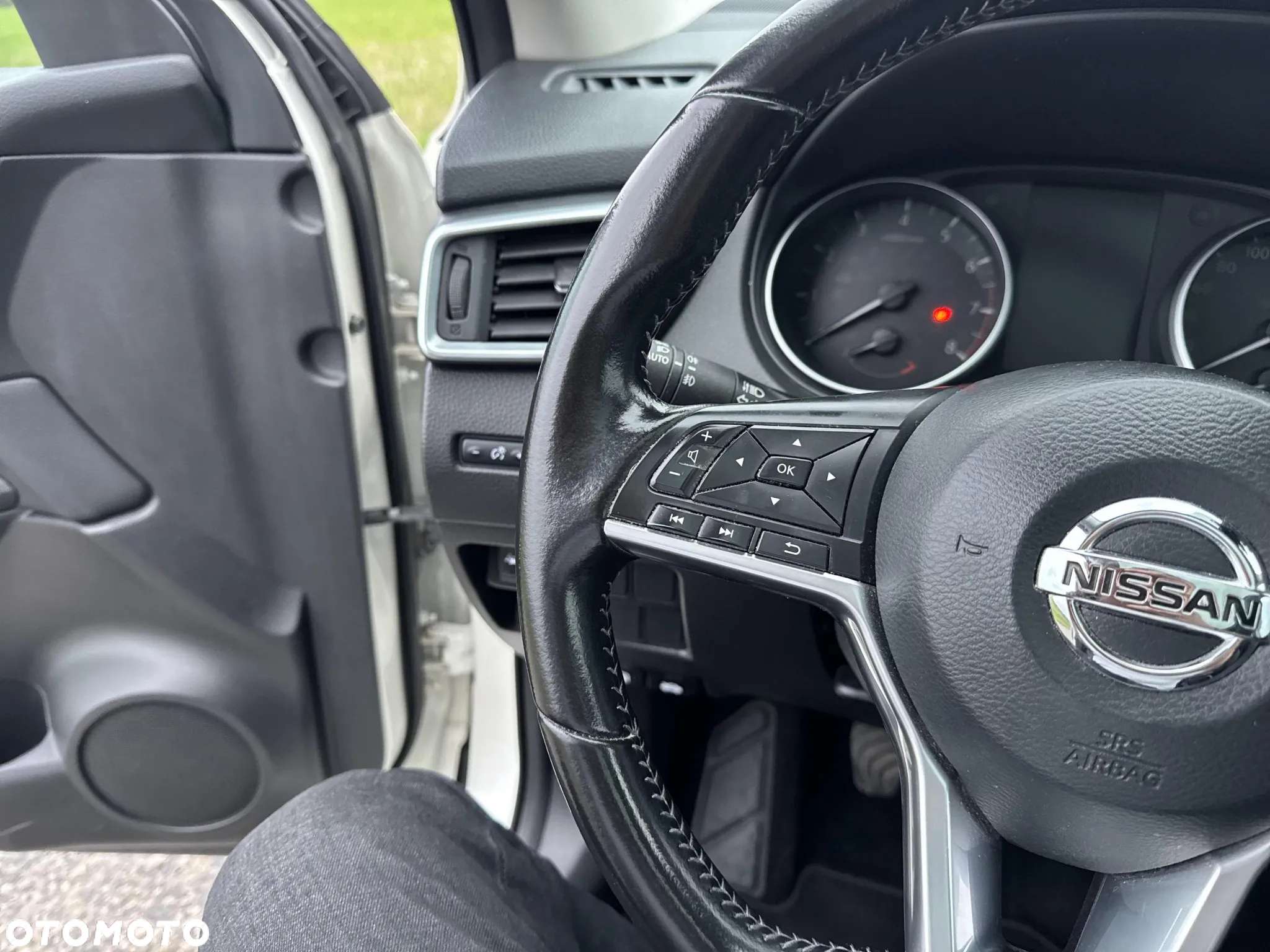 Nissan Qashqai 1.3 DIG-T N-Connecta - 13