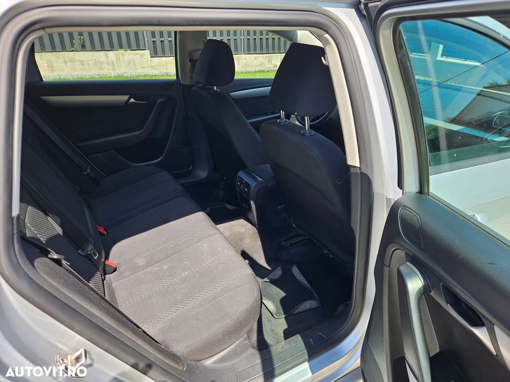 Volkswagen Passat 2.0 TDI 4Motion BlueMotion Technol. Comfortline - 9