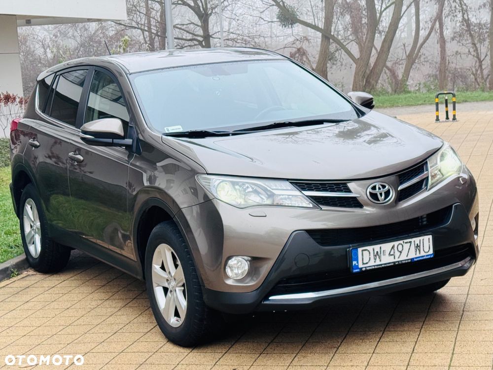 Toyota RAV4 2.0 D-4D Premium 4x2 - 17