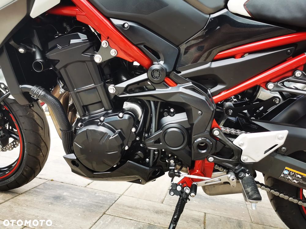 Kawasaki Z 900 - 10