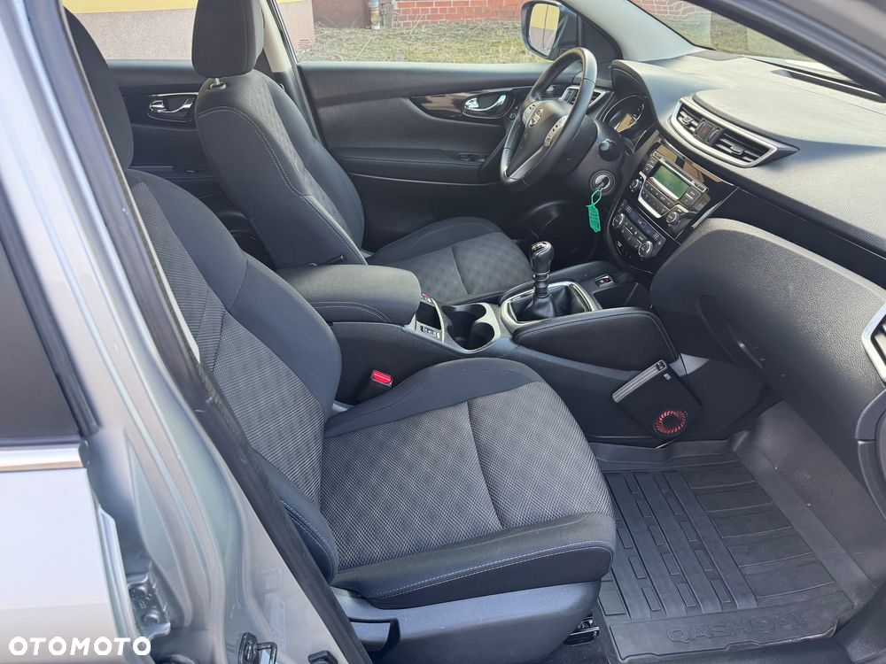 Nissan Qashqai 1.6 dCi 4 x 4 DPF Start/Stop I-Way - 27