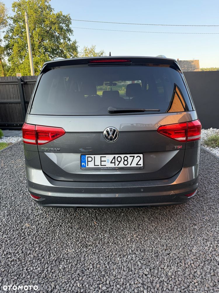 Volkswagen Touran - 6