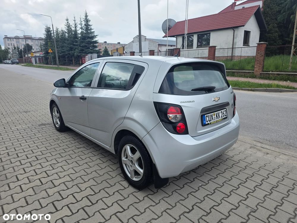 Chevrolet Aveo 1.2 LS - 32