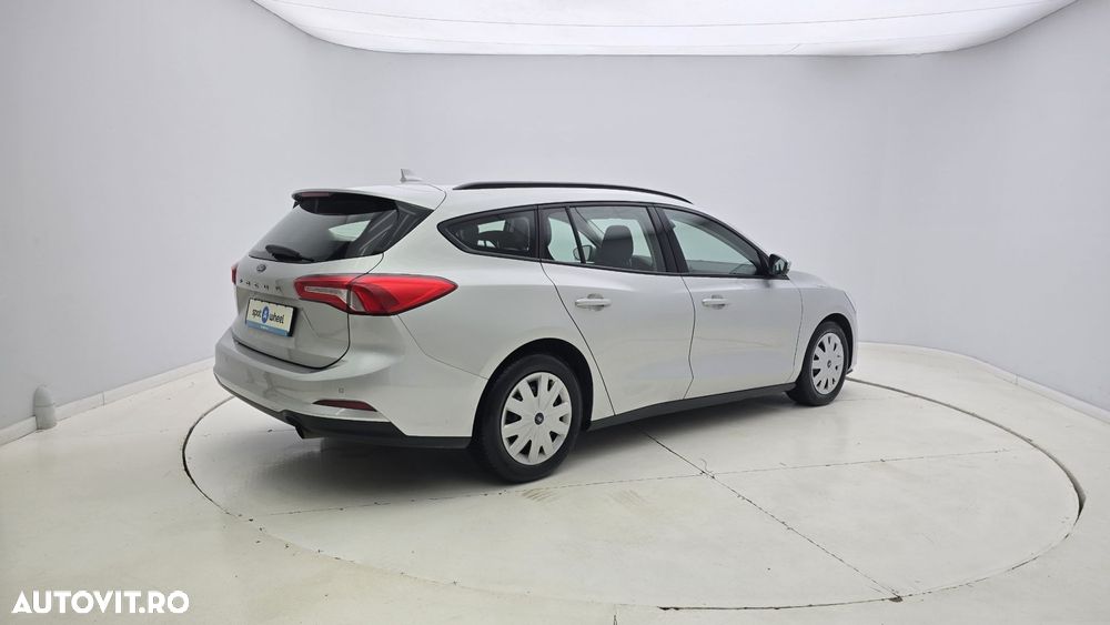 Ford Focus 1.5 EcoBlue Active - 6